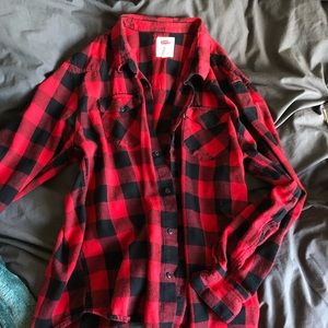 BLACK AND RED FLANNEL